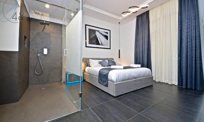 Quartieri Spagnoli Apartment | Luxury Stay at Suite Quarantotto - Rated 9.7/10 by Guests
