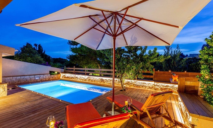 Costa Paradiso Resort | Private Pool Retreat at Suite Rosa 7 - Perfect for Families