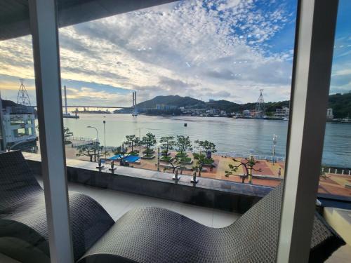 Yeosu Hotel | Enjoy Family-Friendly Comfort at Suite Stay Yeosu
