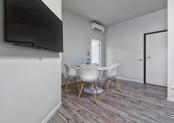 Voghera Apartment | Explore Suite Vogue Epoca - 4-Star Family-Friendly Retreat