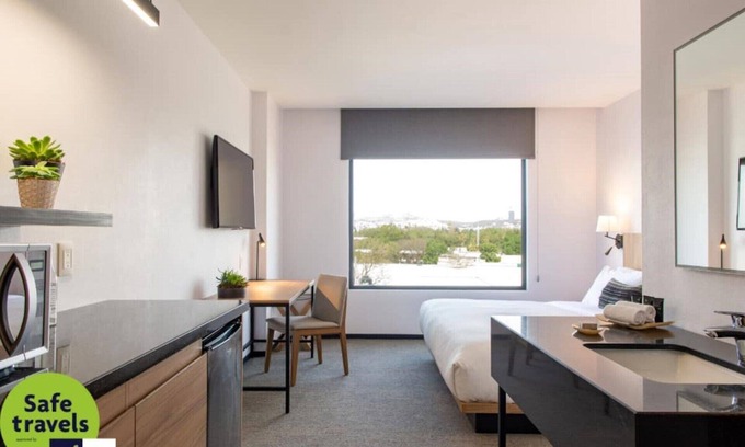 Downtown Queretaro Apartment | Scenic Suite with Ideal Location in Querétaro