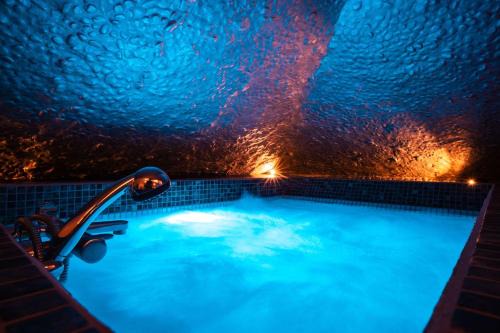 Monteverde Nuovo House | Relax at SuiteFrattini Private Spa with Hot Tub and Breakfast