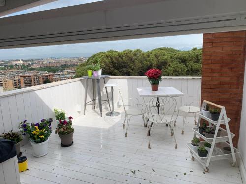 Monteverde Nuovo Apartment | Relaxation Awaits at SuiteFrattini Private Spa Rooftop