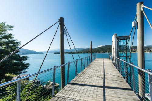 Sekirn Apartment | Relax at Suiten-Aparthotel AENEA with Oceanfront Views