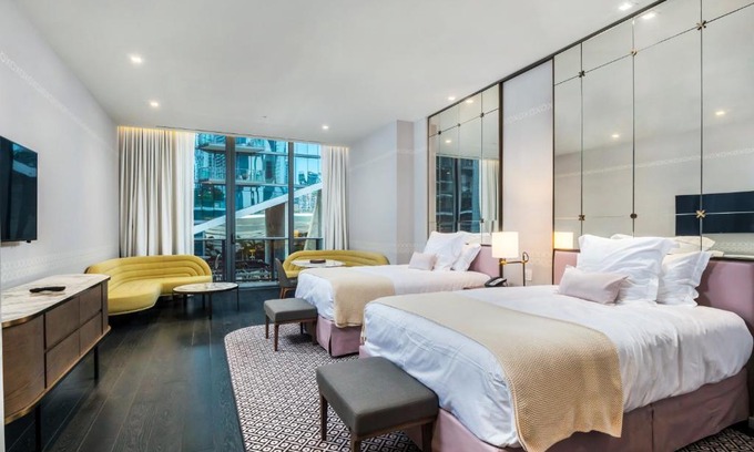 Brickell Hotel | Elegant Suites at SLS Lux Brickell with Oceanfront Views