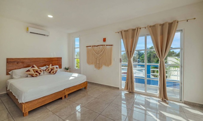 Colonia Meteorologico Apartment | Cozy Suites ha: Relax with Spa, Breakfast & Hot Tub
