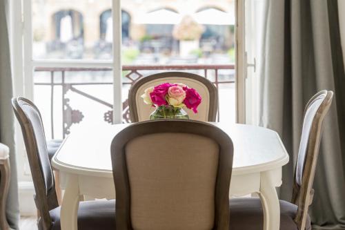 Charleville-Mezieres Apartment | Experience Suites Mana - Bleu Pacifique with Private Parking
