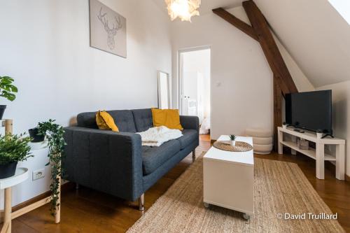 Charleville-Mezieres Apartment | Unforgettable Suites Mana - Te Fiti with Rooftop Views