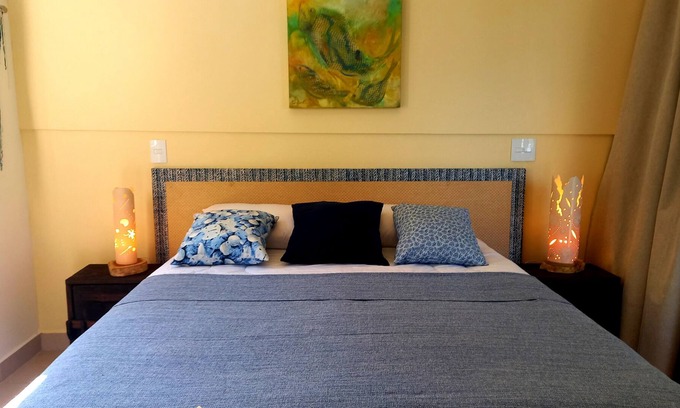 Ilhabela Apartment | SUITES ON STA TEREZA BEACH, 800 M FROM THE VILLAGE.