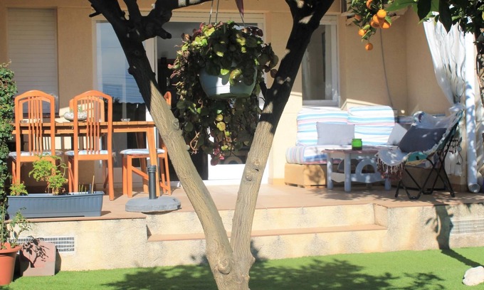 Roda de Bara Villa | Relaxing Stay at Suitur House Barquera with Garden & Beach
