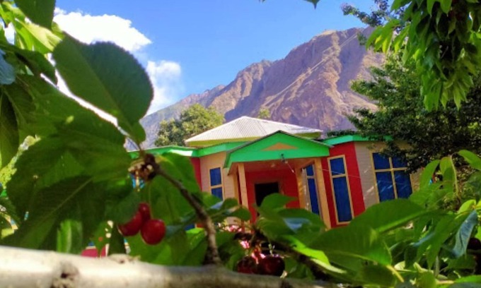 Sandspit Hotel | Inviting Stay at Sujo Land Hotel in Minapin Nagar
