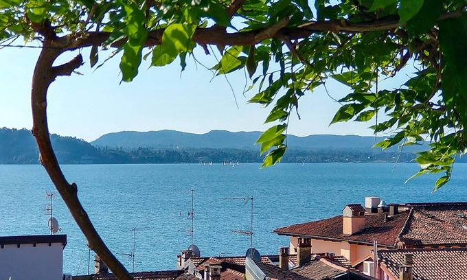 Belgirate House | Experience Sulá: Scenic Lake Views & Relaxing Patio Retreat