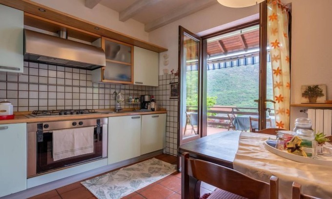 Casale Corte Cerro House | Discover Sulle Colline Casalesi: Oceanfront Family Retreat