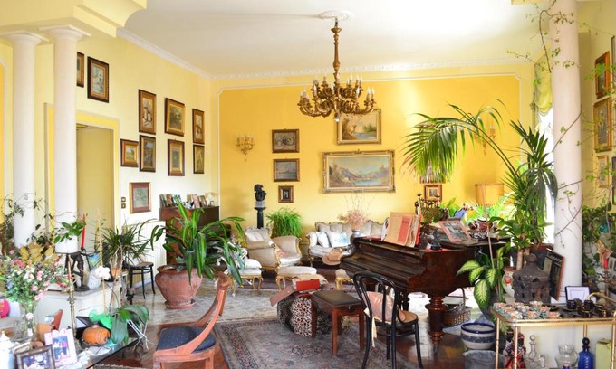 Historical Center Apartment | Discover Sulle Tracce Di Sofia Loren - 10/10 Guest Rated Retreat