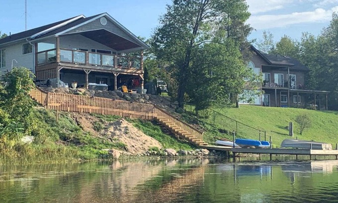 Midland Cottage | Waterfront Getaway: Sumac Trail Cottage with Hot Tub & More