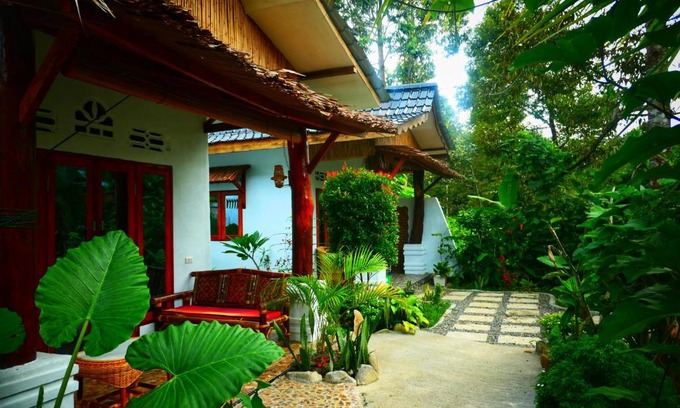 Bohorok House | Explore Sumatra Orangutan Discovery Villa - Rated 10/10