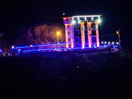 Cayeli Apartment | Inviting Sumgayit Apart: Ideal for Family Getaways