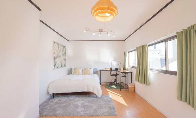 Suminoe Apartment | Convenient Access to Sumiyoshi Marie in Vibrant Osaka