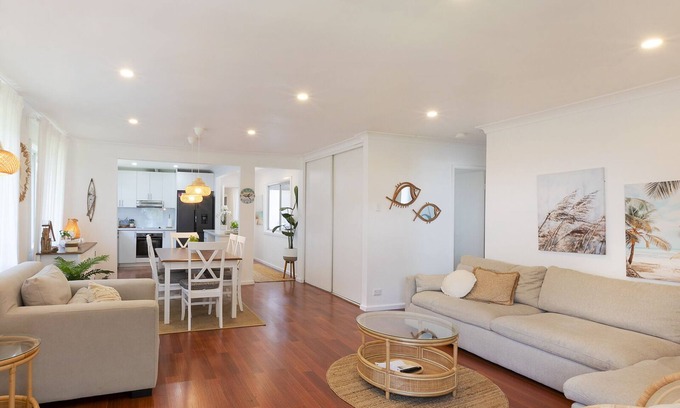 San Remo House | Relax by the Water at Summer Breeze - Perfect for Families