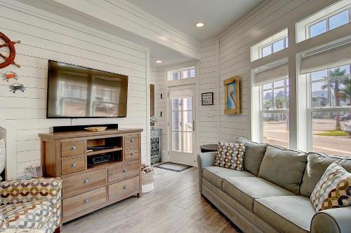 Cinnamon Shore Villa | Experience Summer Breeze TC 4103 with Private Pool Access
