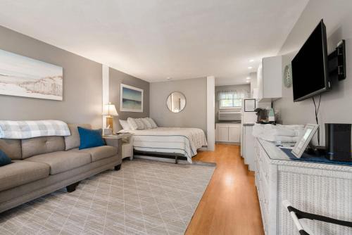 Ogunquit - Wells House | Summer Breeze