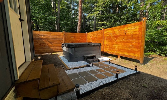 Silver Lake Cabin | Private Hot Tub & Pet Friendly Retreat - Guest Rated 10/10