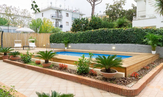 Meta Apartment | Relaxing Summer Colors Rooms & Apartments at Grean Ocean