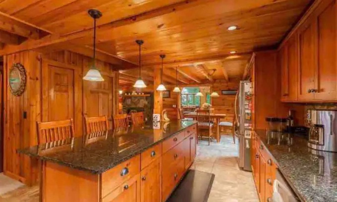 Pleasant Valley House | Relaxing Summer Retreat in Hudson Valley with Pool & Spa