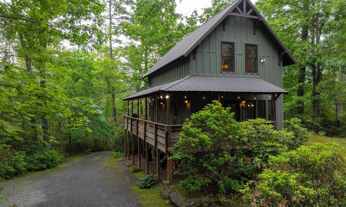 Cedar Mountain Cabin | Explore Summer Haven: Your Adventure Retreat Awaits