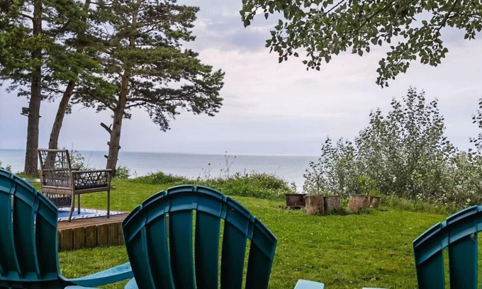 Plympton-Wyoming Cottage | Summer Lakeview Getaway