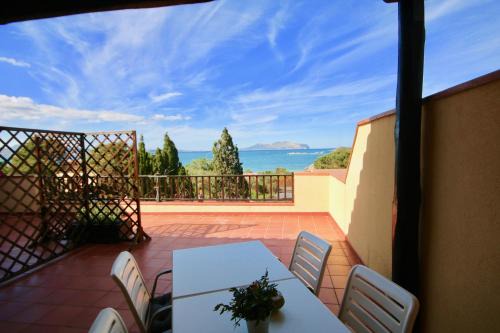 Porto Istana Apartment | Oceanfront Summer Residence Bunte: Pet-Friendly Retreat