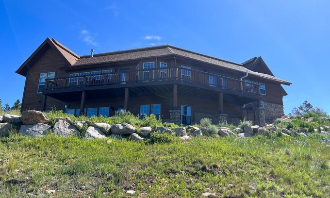 Innsbruck Val Moritz House | Family-Friendly Retreat at Summer's End - Rated 9/10!
