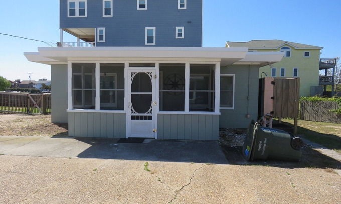 South Nags Head House | Pet-Friendly Oasis with Ocean View & 9.8/10 Guest Rating