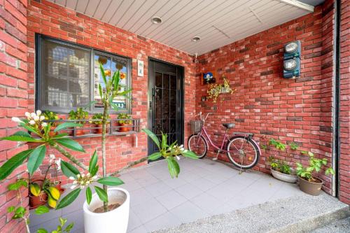 West Central District House | Family-Friendly Retreat at Summer Tree Homestay, 9.7/10