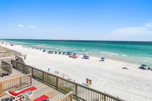 Miramar Beach House | Summerhaven 4: Oceanfront Retreat with Impressive Reviews