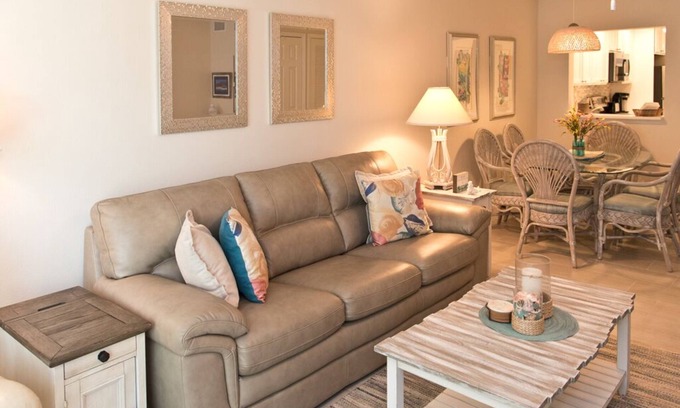 Crescent Beach Condo | Ocean View Retreat: Newly Remodeled Summerhouse 215