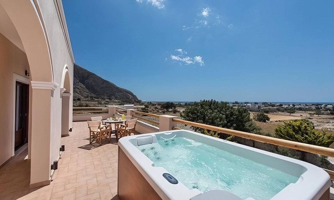 Perissa Villa | Relaxing SummerHouse Collection with Jacuzzi by Perissa Beach