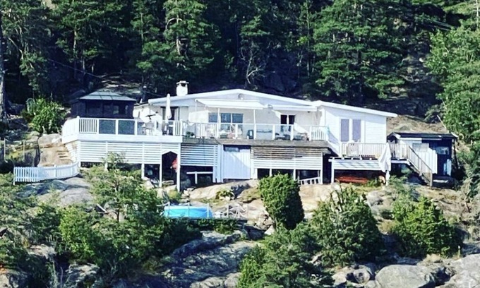 Halden House | Coastal Retreat with Private Beach and Ocean Views