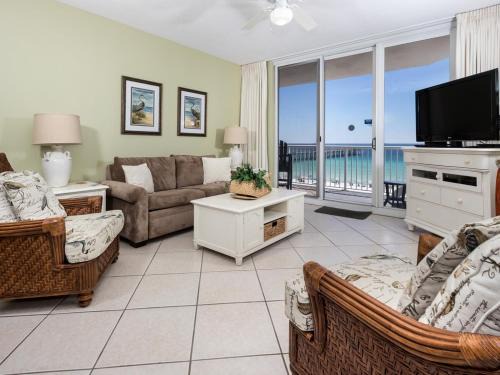 Navarre Beach Apartment | Idyllic Summerwind West: Oceanfront Family Getaway