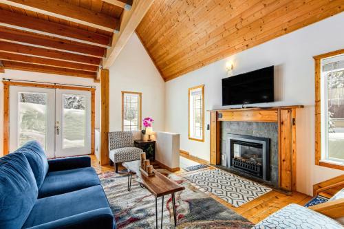 Snoqualmie Pass House | Cozy Summit Chalet: Family-Friendly Retreat Awaits