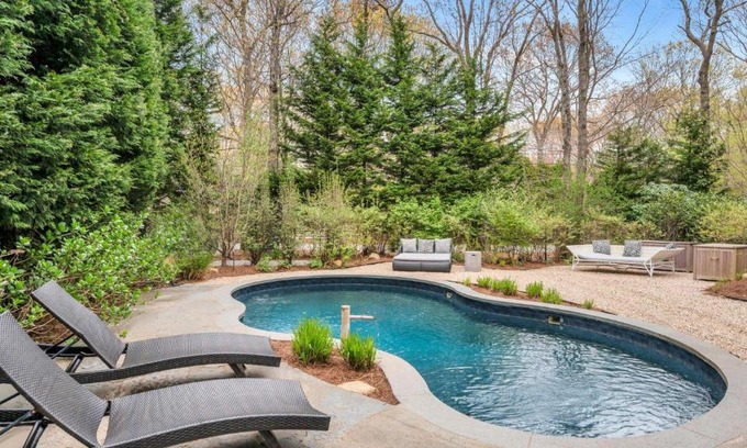 East Hampton House | Experience Summit Harborside Bliss with Family-Friendly Amenities