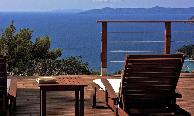 Le Rayol Villa | Elegant Villa with Ocean View, Spa & Steps to the Beach