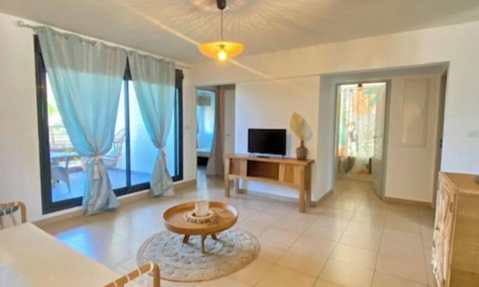 Sainte-Clotilde Apartment | Sun 7 - Ideal 3-Room Apartment in Sainte Clotilde