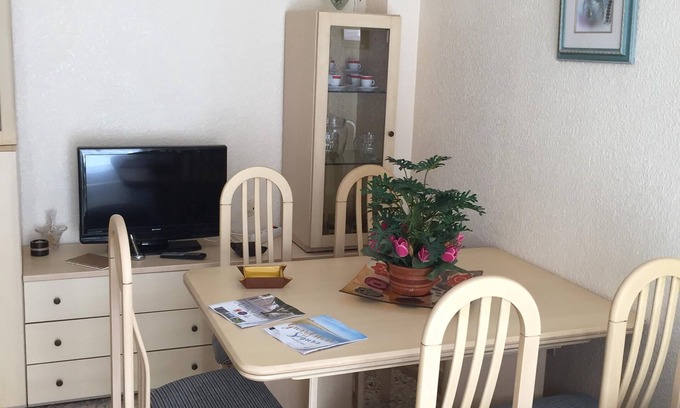 El Moncayo Apartment | Relaxing Beach Getaway with Spa and Kitchen Amenities