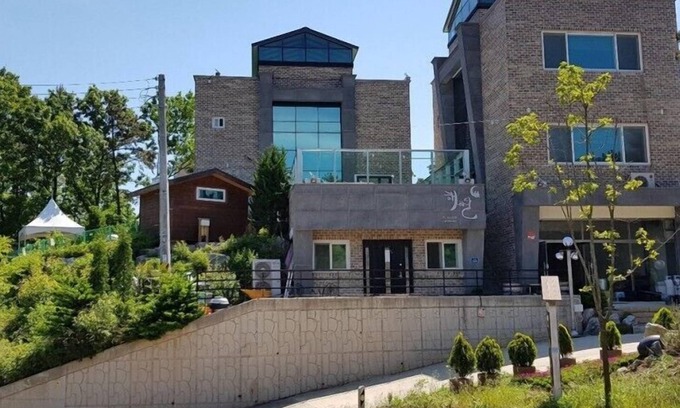 Ansan Apartment | Cozy Sun and Moon Pension with Breakfast & Family Amenities