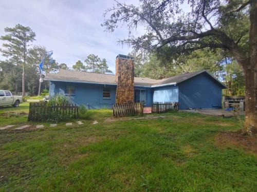 Wesley Chapel House | Embrace Nature at Our Pet-Friendly Hotel Retreat