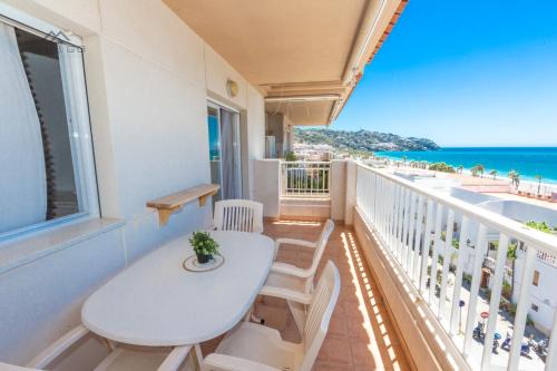 La Herradura Apartment | Relaxing Oceanfront Getaway at Sun and Seaviews Bay