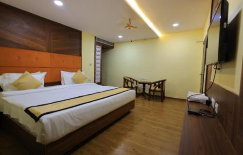 Palmaner Hotel | Budget-Friendly Retreat at Sun Castle for Your Getaway
