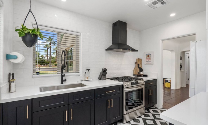 Maple-Ash House | Historic 3-Bed Retreat | Walk to ASU & Pet Friendly