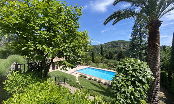 Grasse Villa | Elegant Villa on the Côte d'Azur with Pool & Ocean Views